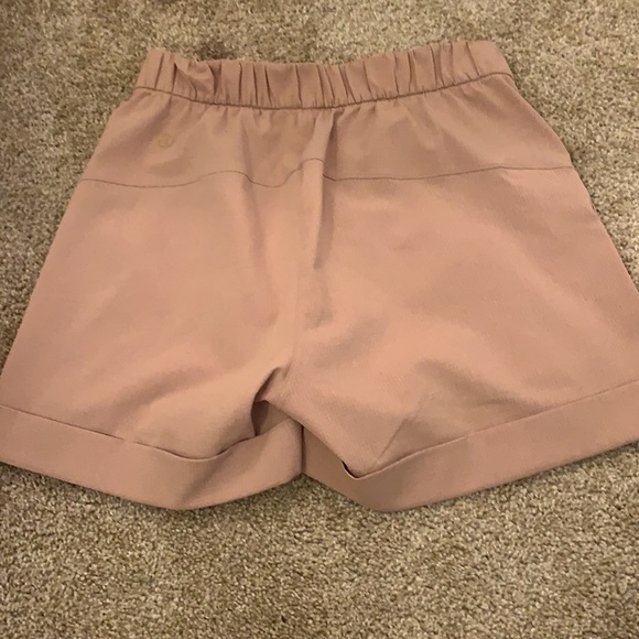 Beige Lululemon shorts - Picture 2 of 4
